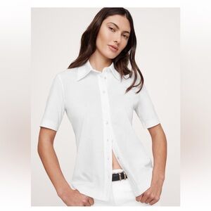 Banana Republic silky cotton short sleeved button down shirt